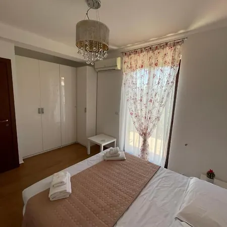 Climene גיארדיני נאקסוס